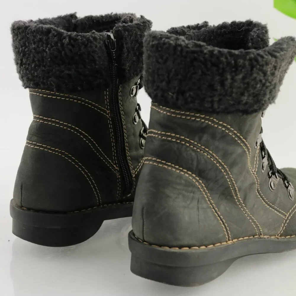 Clarks Womens Nikki Imperial Boot Size 8.5 Black Leather Lace Up Faux Fur Bootie